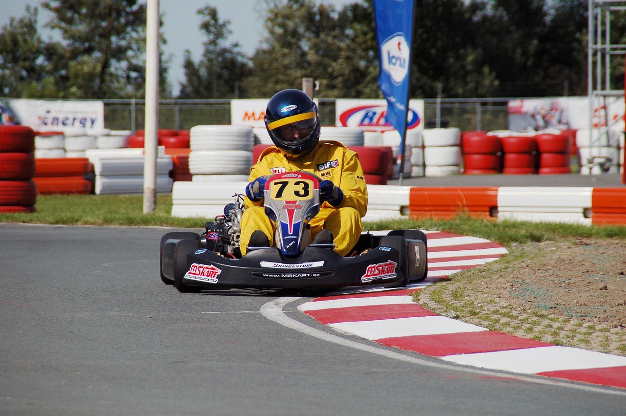 Session karting : découvrez tout ce qu’il faut savoir avant de vous lancer sur la piste