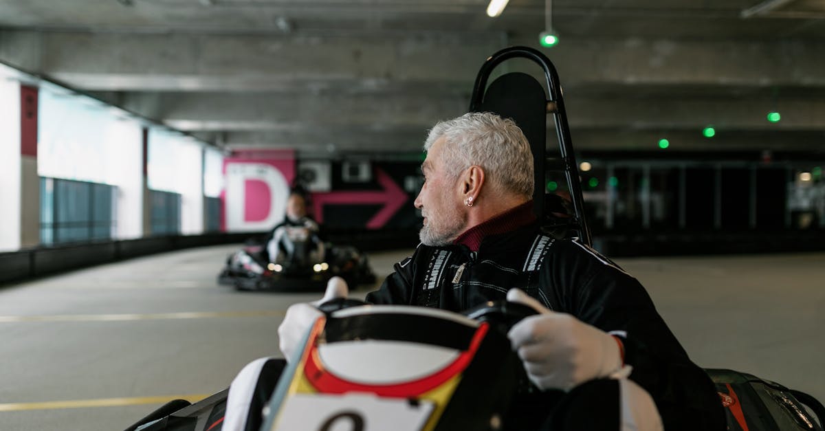 Gants de karting : pourquoi ils sont essentiels pour votre sécurité sur la piste