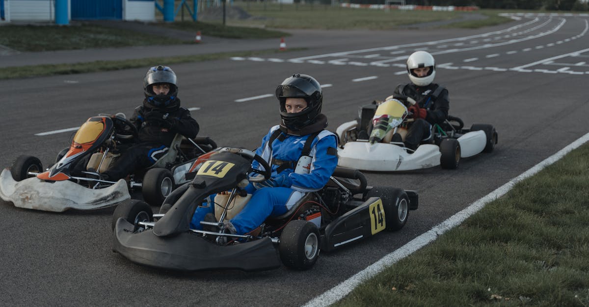 découvrez le plaisir du go-karting, une activité palpitante qui vous permet de rivaliser avec vos amis sur des pistes adaptées à tous les niveaux. vivez des sensations fortes et testez vos compétences de pilotage dans un cadre sécurisé et amusant.