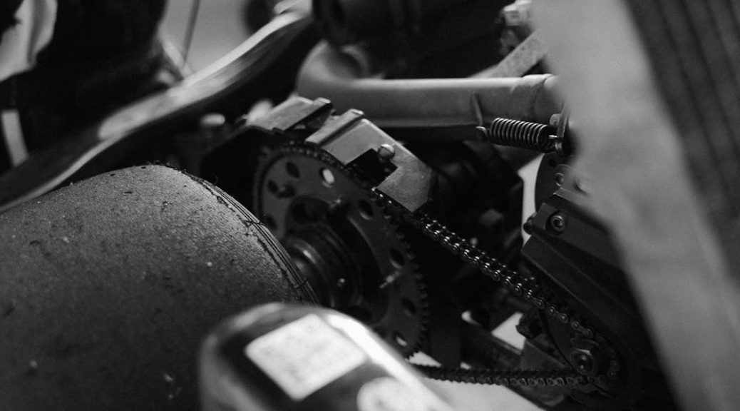 découvrez l'univers palpitant du karting ! que vous soyez débutant ou pilote aguerri, vivez des sensations fortes sur des circuits adaptés à tous les niveaux. rejoignez-nous pour des courses endiablées, des moments de compétition et de fun entre amis ou en famille.
