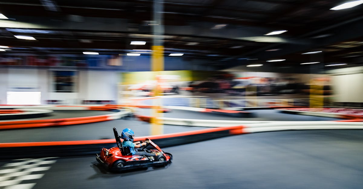 découvrez l'excitation de l'indoor karting ! vitesse, adrénaline et compétitions amicales vous attendent dans nos circuits couverts. parfait pour les amateurs de sensations fortes et les familles en quête de loisirs inoubliables.