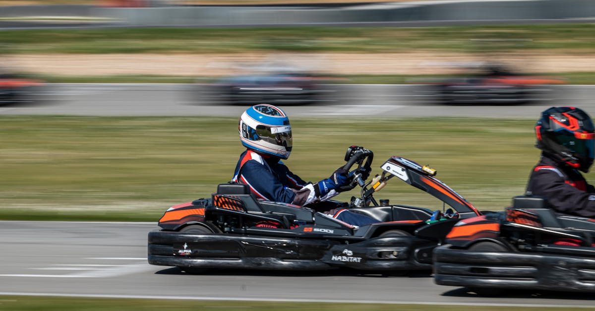 découvrez le monde passionnant du karting : sensations fortes, compétitions palpitantes et moments inoubliables sur piste. parfait pour tous les âges, venez vivre l'adrénaline et le plaisir de piloter votre propre kart !