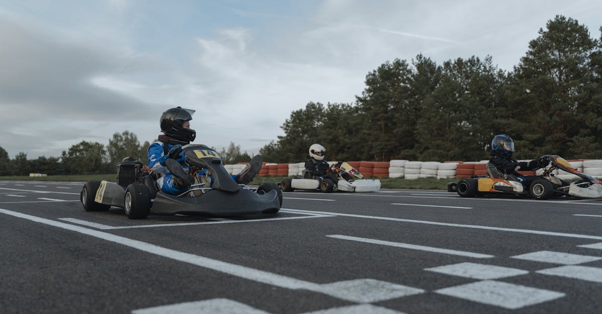 découvrez des événements de karting palpitants ! participez à des courses excitantes, que vous soyez débutant ou pilote expérimenté. vivez des moments inoubliables entre amis ou en famille sur des pistes de karting professionnelles.
