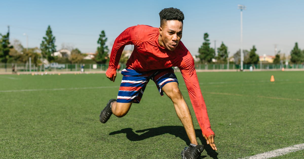 découvrez le monde du sprinting, une discipline d'athlétisme alliant vitesse et technique. apprenez les meilleures techniques d'entraînement, les astuces pour améliorer vos performances et trouvez l'inspiration des champions. que vous soyez débutant ou athlète confirmé, plongez dans l'univers dynamique du sprint et maximisez votre potentiel.