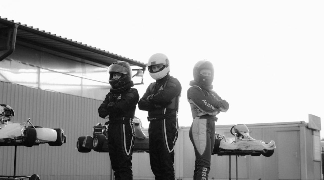 découvrez l'univers passionnant du karting ! que vous soyez débutant ou pilote aguerri, vivez des sensations fortes sur des circuits palpitants. réunissez vos amis pour des courses endiablées et testez vos compétences. réservez dès maintenant votre expérience karting inoubliable !