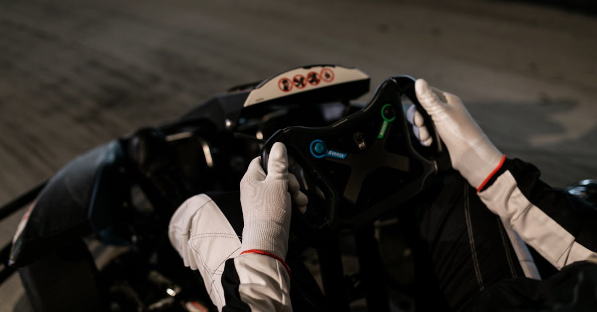 découvrez l'adrénaline du go-karting ! que vous soyez débutant ou pilote expérimenté, vivez des sensations fortes sur nos circuits adaptés. participez à des courses endiablées entre amis ou en famille et testez vos compétences de pilotage. réservez votre session dès maintenant !