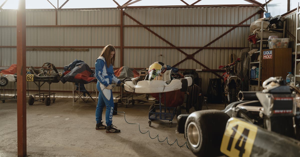 découvrez l'excitation du karting, une activité de loisirs palpitante qui allie vitesse et compétitivité. que vous soyez novice ou pilote expérimenté, venez vivre des sensations fortes sur nos circuits adaptés à tous les niveaux. réservez votre course dès maintenant !