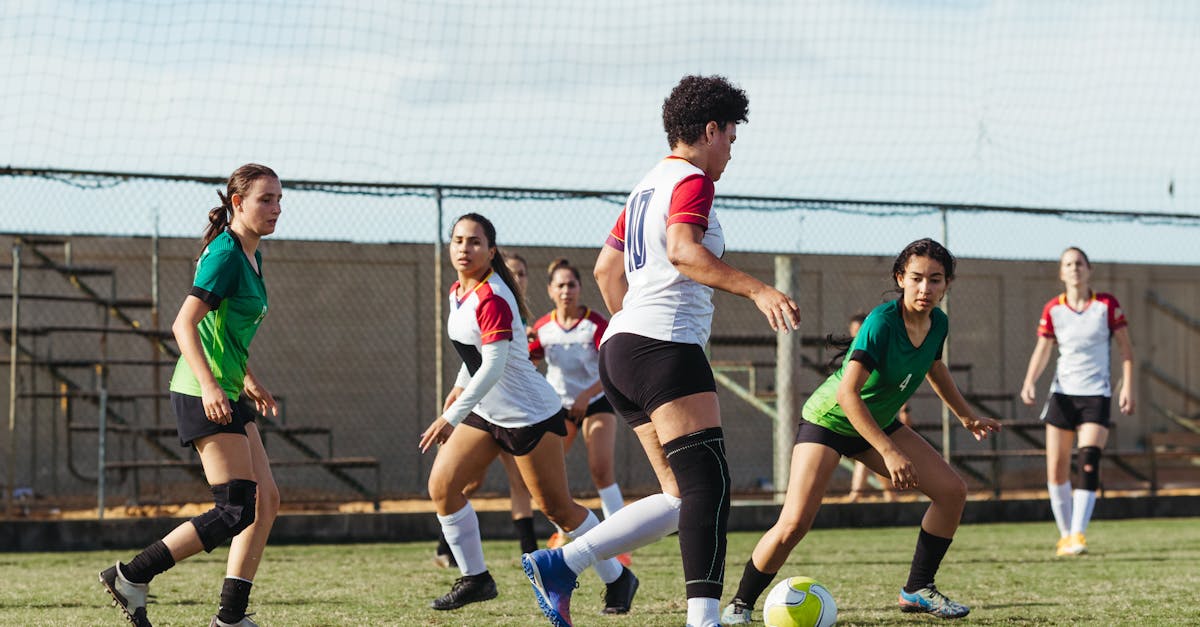 découvrez des stratégies efficaces et des conseils pratiques pour améliorer vos performances en course à pied. que vous soyez débutant ou coureur expérimenté, ces tactiques de running vous aideront à atteindre vos objectifs et à profiter pleinement de chaque foulée.