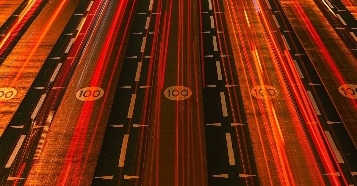 découvrez tout ce qu'il faut savoir sur les limites de vitesse : leur importance pour la sécurité routière, les réglementations en vigueur et les conseils pour les respecter. informez-vous et roulez en toute sécurité !