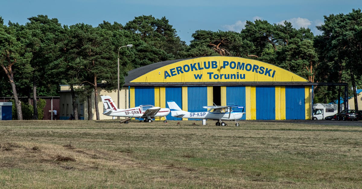 découvrez les meilleures écoles de pilotage pour apprendre à voler, obtenir votre licence de pilote et réaliser votre rêve de devenir pilote professionnel ou amateur. trouvez la formation de pilotage adaptée à vos besoins !